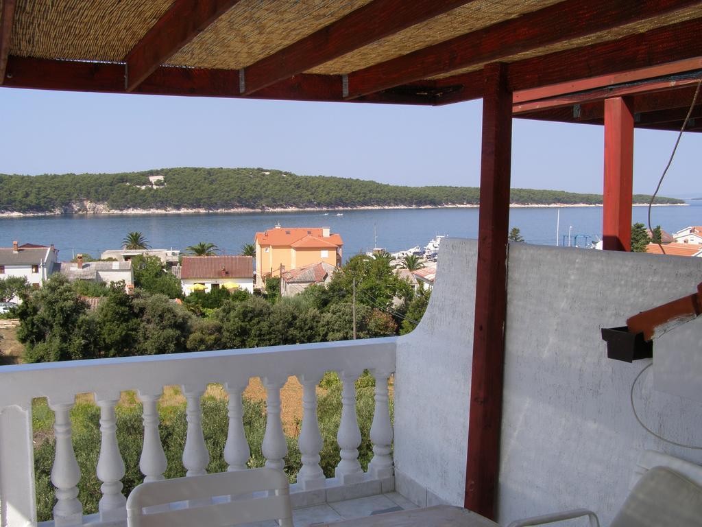 Apartments Kesic Barbat na Rabu Room photo