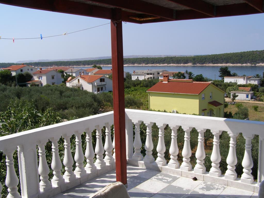 Apartments Kesic Barbat na Rabu Room photo